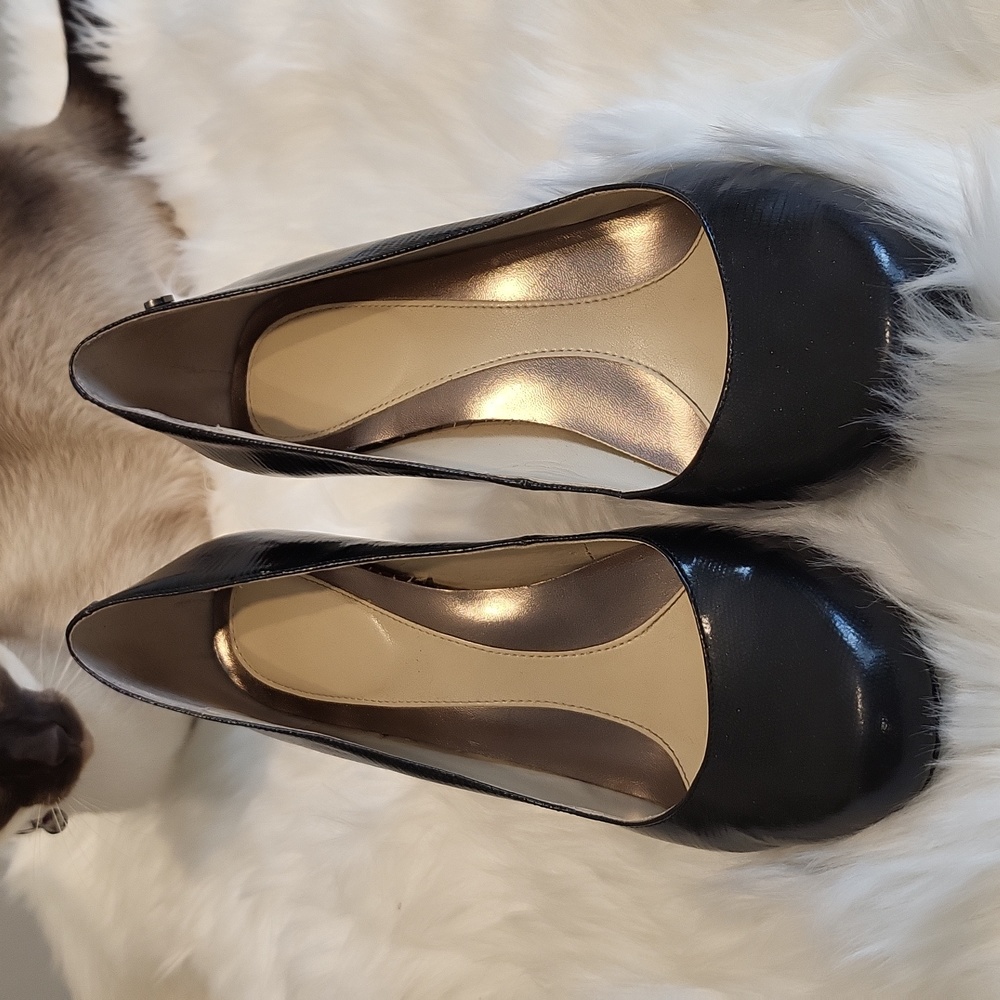 Calvin Klein leather pumps